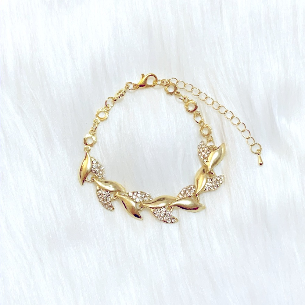 💎Gold Whale Tail Rhinestone Bracelet